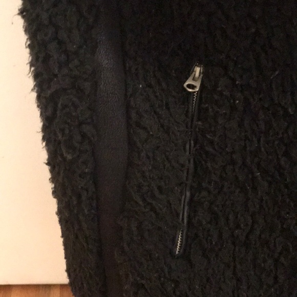 Sherpa Style black Zara jacket - Picture 4 of 4